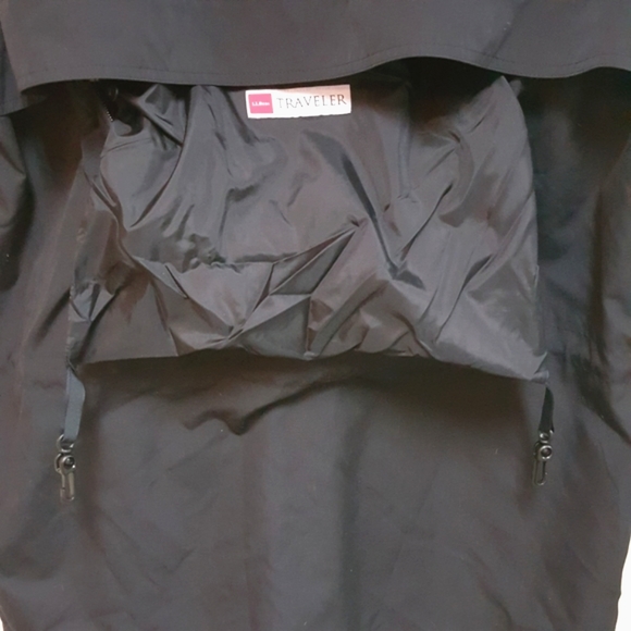 M L.L. BEAN "THE TRAVELER" RAINY WEATHER BLACK HOODED PACKABLE PARKA COAT - Picture 9 of 12